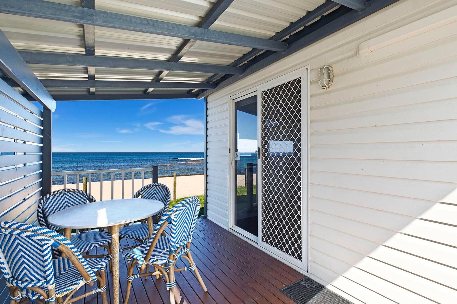 Blue Lagoon Beach Resort Bateau Bay Exterior photo