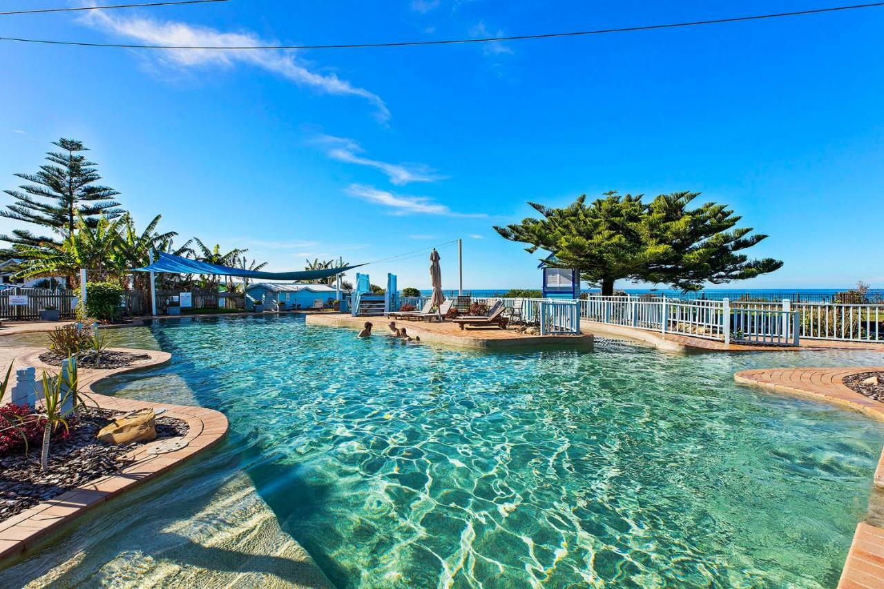 Blue Lagoon Beach Resort Bateau Bay Exterior photo